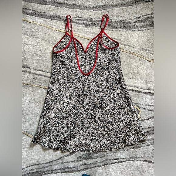 Vintage Morgan Taylor Intimates Slip Silky Nightie Sz Medium - Picture 5 of 5